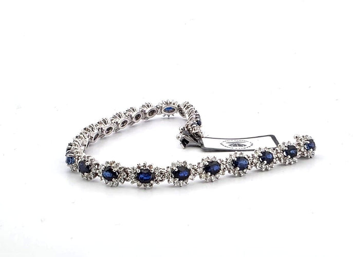 Bracelet Bracelet en or blanc 18 carats serti de saphirs et de diamants, 1973 G 58 Facettes
