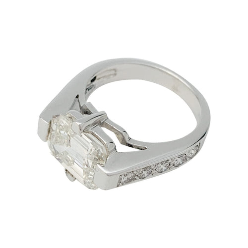 Bague 54 Bague or blanc, diamant taille émeraude 4 cts. 58 Facettes 31294
