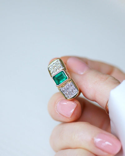 Bague 56 Bague vintage émeraude rectangulaire 1,00 ct et diamants en or jaune et blanc 18k 58 Facettes