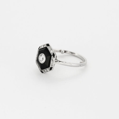 Bague 51,5 Bague platine, onyx et diamant 58 Facettes BLO0120
