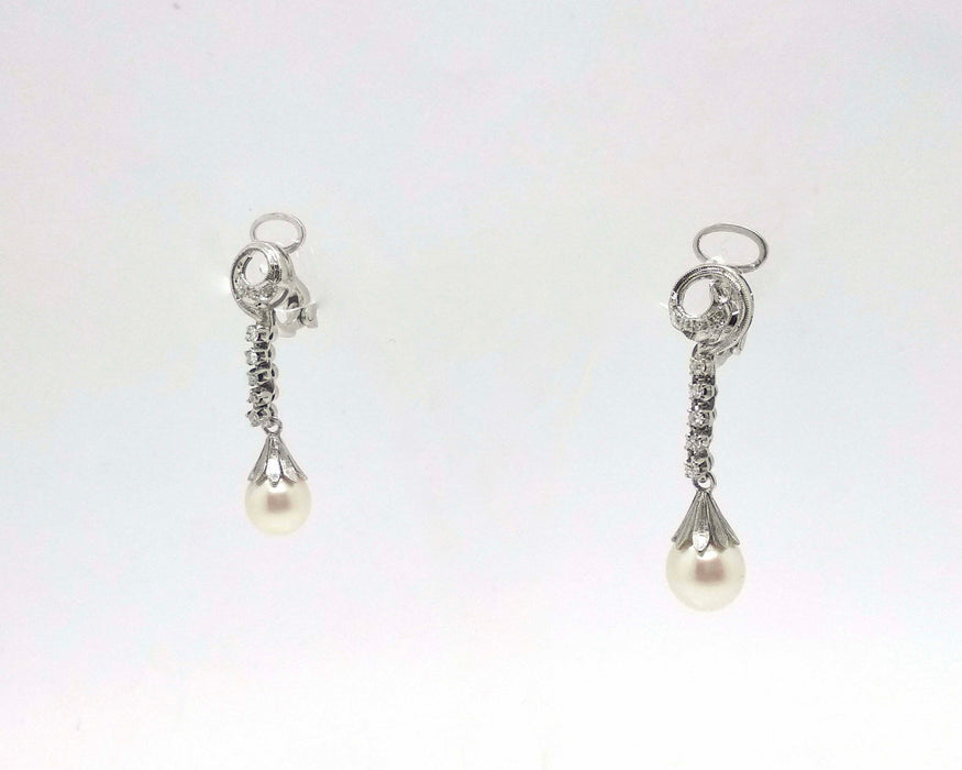 Boucles d'oreilles Boucles d'oreilles en or blanc avec perles et diamants 58 Facettes