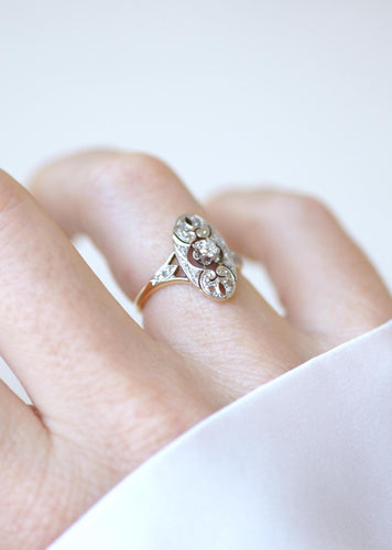 Bague 50 Bague en or jaune Art Déco Arabesques Ovale Diamants 58 Facettes