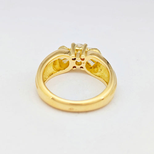 Bague Bague en or jaune et diamants 58 Facettes 32184
