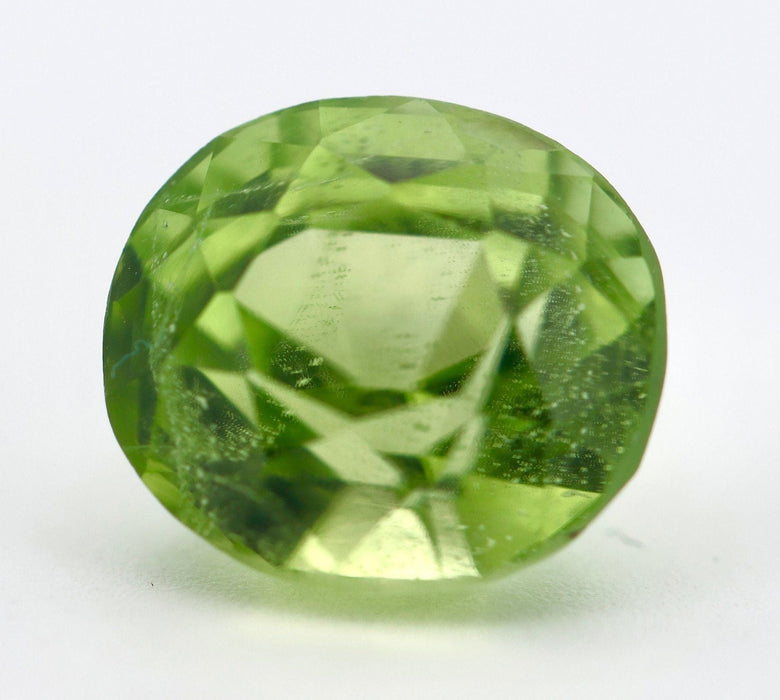 Gemstone Peridot 2.31cts 58 Facettes