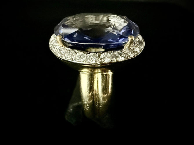 Bague 63 Bague or jaune sertie d'une Tanzanite de 16 carats 58 Facettes