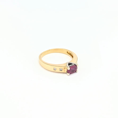 Bague 53 Bague or jaune, rubis, diamants 58 Facettes 30596