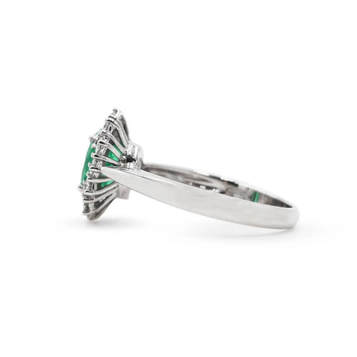 Bague Bague en or blanc avec émeraude de Colombie 58 Facettes