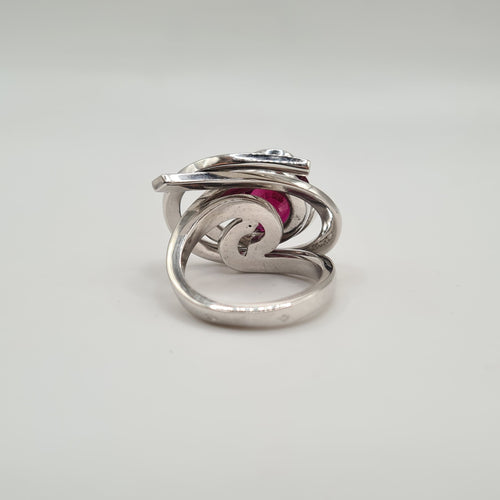 Bague 54 Bague or blanc sertie d'une rubellite et diamants naturels 58 Facettes