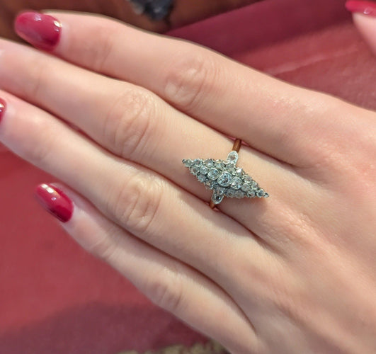 Bague 53 Marquise or jaune et diamants 58 Facettes 32190