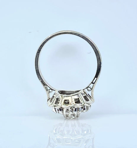 Bague 54 Bague marguerite en or blanc, platine et diamants 58 Facettes AB625