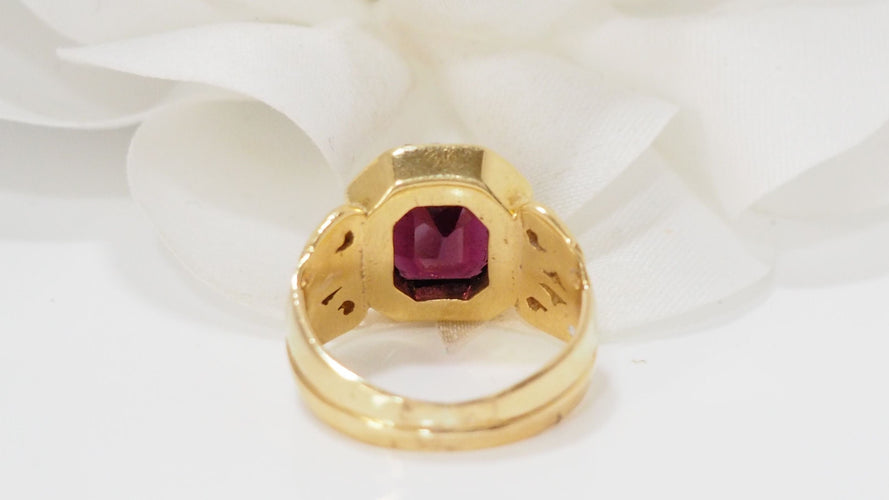 Bague 50 Bague En Or Jaune, Grenat Et diamants taille rose 58 Facettes 30602