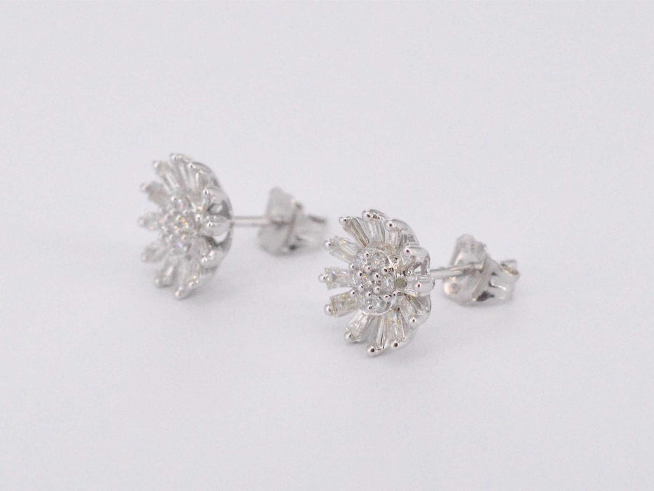 Boucles d'oreilles en or blanc avec diamants naturels