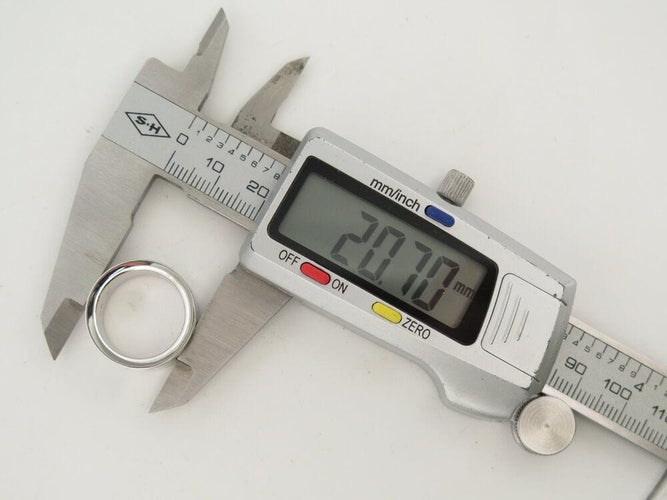 Bague 49 bague LOUIS VUITTON clous creux gm or blanc 18k & diamants 58 Facettes 267036