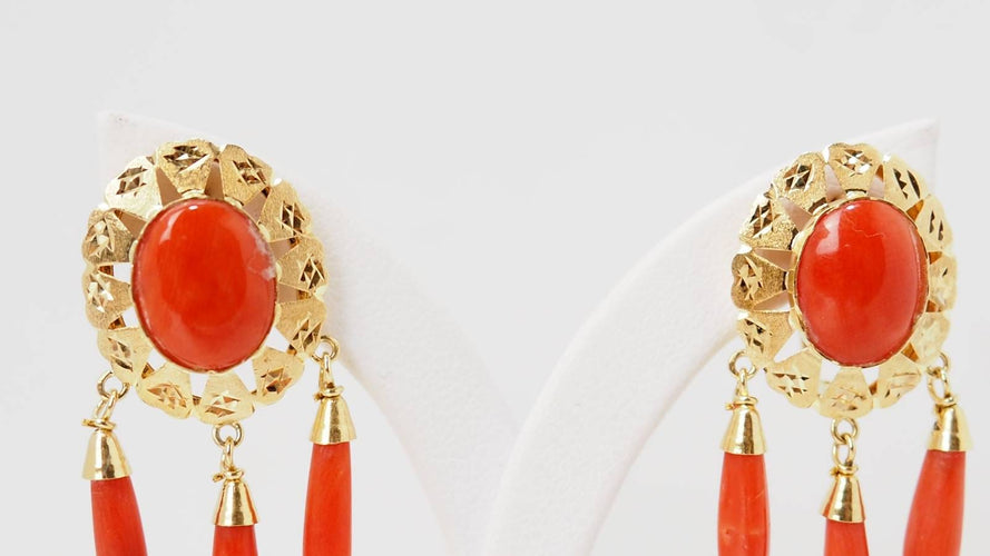 Boucles d'oreilles Boucles d'oreilles en or jaune et corail 58 Facettes 32382