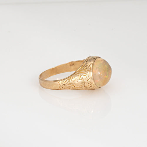 Bague Bague victorienne ancienne en or jaune 14 carats, ornée d'une opale gelée, taille 6. Bijou vintage de grande qualité. 58 Facettes G14138