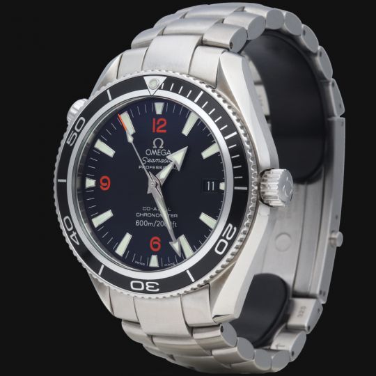 Omega Montre Seamaster Planet Ocean 600M