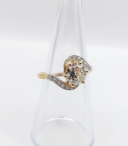 Bague 54.5 Bague tourbillon antique en or 18k et platine, diamants taille ancienne 1,35 carat 58 Facettes A06442