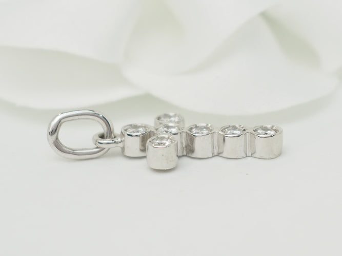 Pendentif Pendentif croix en or blanc et diamants 0.35ct 58 Facettes F4861