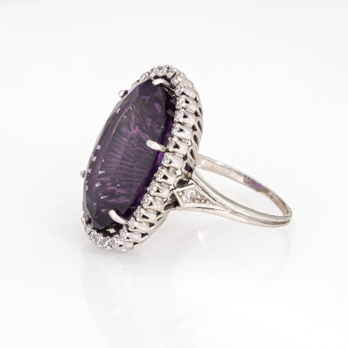 Bague Bague cocktail vintage en or blanc 18 carats, ornée d'une améthyste et de diamants, taille 5,25, style milieu du siècle. 58 Facettes G13978