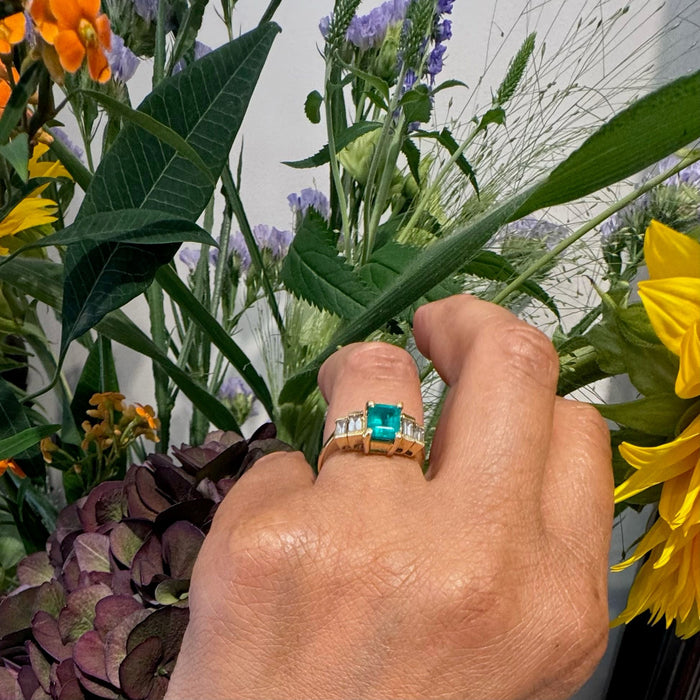 Bague or jaune émeraude diamant