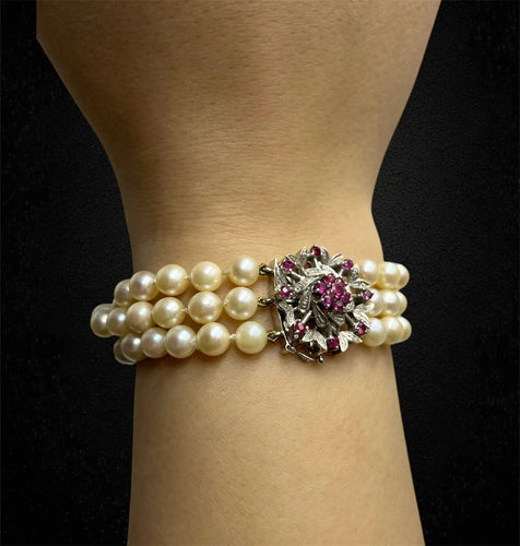 Bracelet de perles à trois rangs du XXe siècle