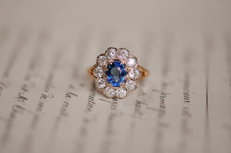 Bague 55 Antique gold, blue sapphire and old mine diamond ring 58 Facettes