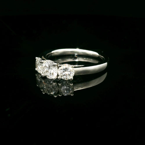 Bague White gold diamond Trilogy ring 58 Facettes