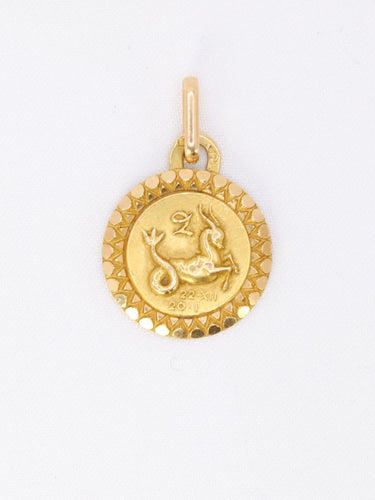 Pendentif PERROUD Pendentif vintage signe du Capricorne or jaune 58 Facettes 1094.3