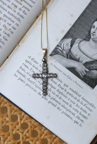 Pendentif Croix Dévote Diamants 58 Facettes