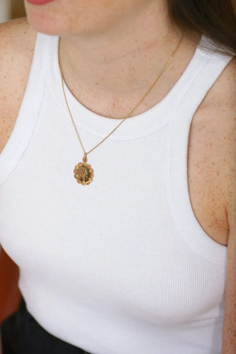 Pendentif Médaille Vierge or rose 58 Facettes