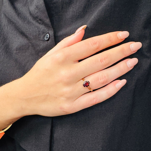 Solitaire Ring Yellow Gold, Garnet 3 carats 58 Facettes 2508017