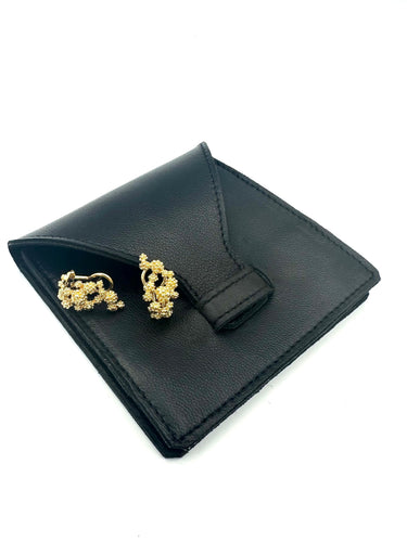 Boucles d'oreilles GILBERT ALBERT. Boucles d'oreilles or jaune 18K 58 Facettes