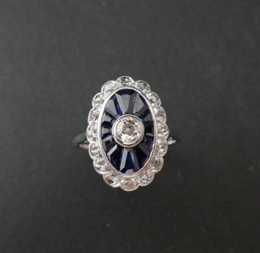 Ring 51.5 Art Deco Ring Calibrated Diamonds and Sapphires, Gold 58 Facettes