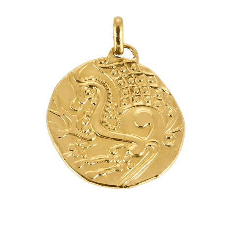 Pendentif Médaille zodiacale  en or jaune 58 Facettes DAX0153