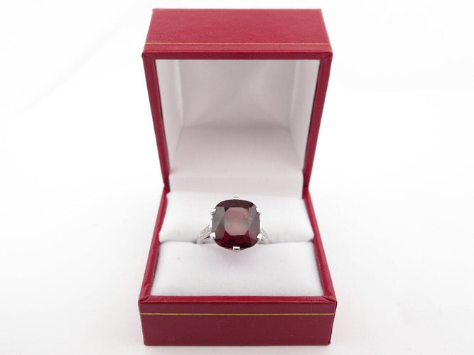 Bague 53 vintage bague cocktail t53 grenat coussin 8 diamants 0.14ct en platine 7.3g 58 Facettes 270143