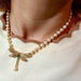 Necklace Pearl necklace with dragonfly pendant in yellow gold, diamonds and emerald 58 Facettes G3505