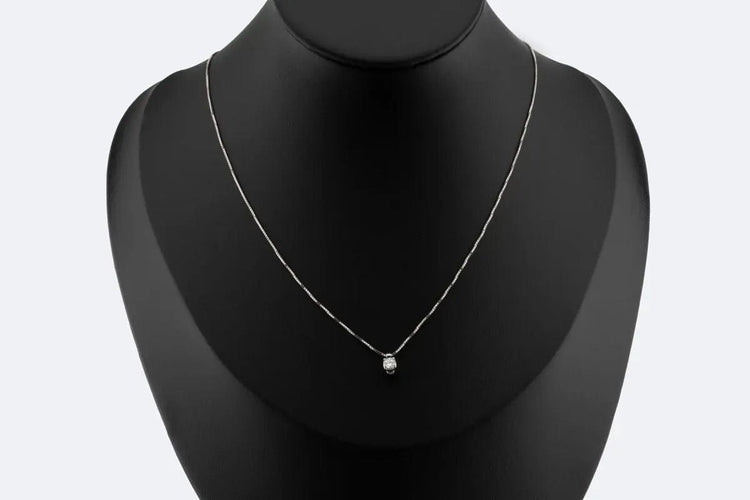 Collier Collier point lumineux en or blanc avec diamant 58 Facettes col240