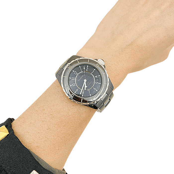 Montre Montre Chanel, "J12", céramique noire, acier. 58 Facettes 34277