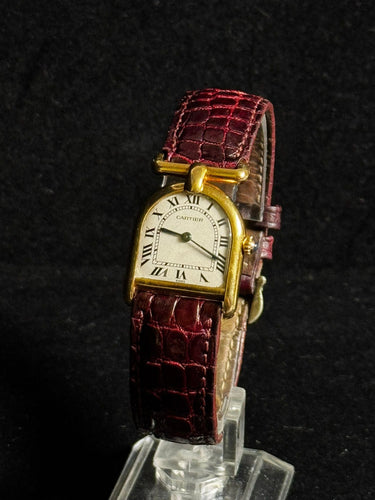 Montre [RARE] CARTIER - Montre Cloche Calandre - Large Model - Ref. 8108 - 18k yellow gold - Vintage 58 Facettes