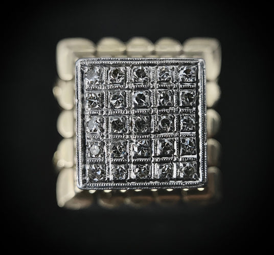 Bague 47 Bague or jaune platine avec pavage de diamants brillants et décor d'arabesques 58 Facettes