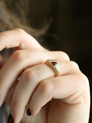 Bague 53 Bague vintage rubis coussin diamants or jaune 58 Facettes 1109.3