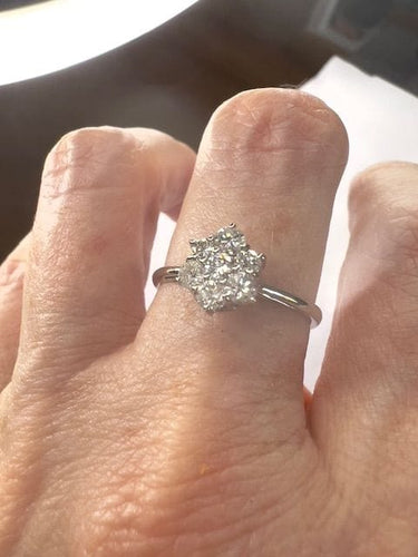 Bague SORTIJA CONTEMPORÁNEA SIGLO XX de ORO 18 kts con DIAMANTES 58 Facettes Q121B(738)