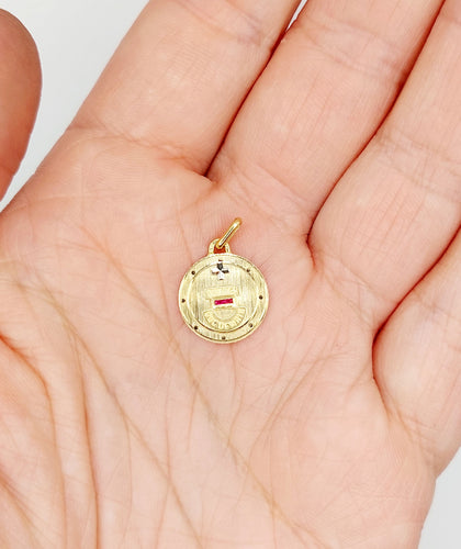 Pendentif Augis - Pendentif médaille d'amour 14 mm en or 18k et rubis 58 Facettes A06576