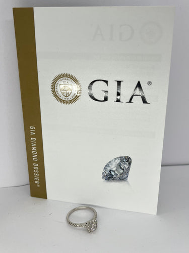 Bague 51 Solitaire or blanc et diamant coussin 0,66 ct 58 Facettes 00061701