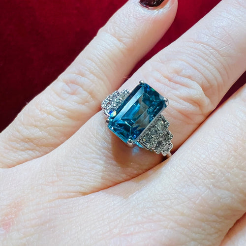 Bague 54 Bague or blanc Zyrcon Bleu naturel 4.60 carats  et diamants 58 Facettes 7849 A