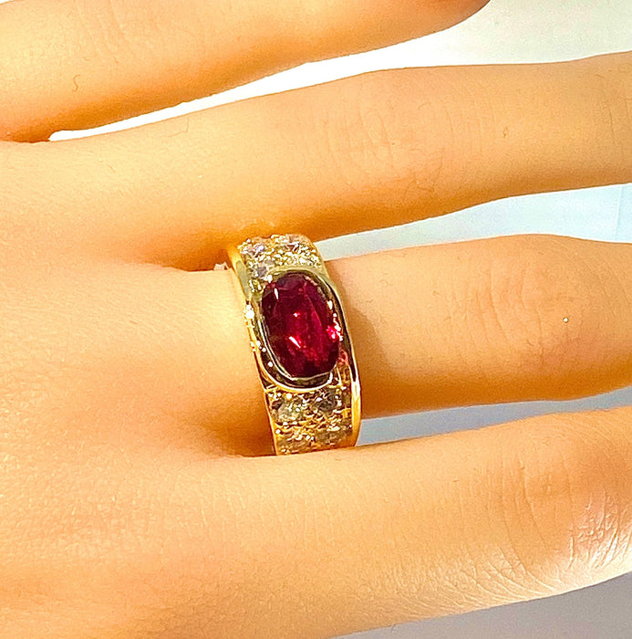 Bague 58 Bague or jaune rubis 2,25 carats et 10 diamants 58 Facettes AB412