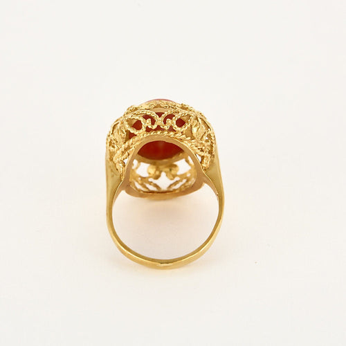 Bague en or jaune et corail