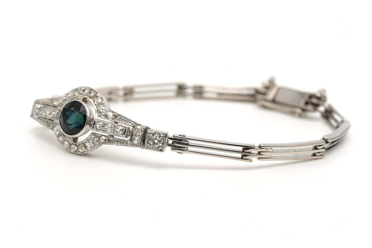 Bracelet Bracelet Art Déco serti d'un saphir et de diamants taille rose en or blanc 58 Facettes 23105