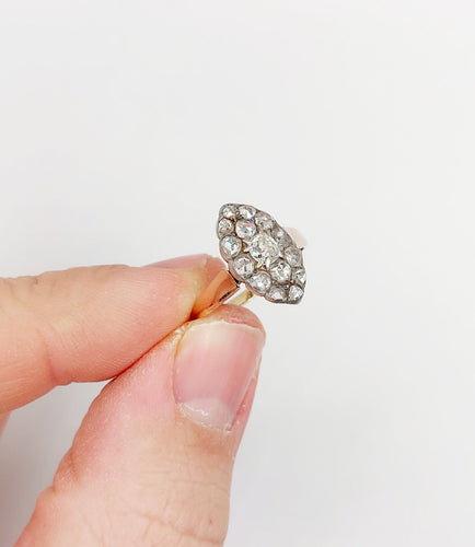 Bague 54 Bague marquise antique en or rose 18k et argent, diamant et diamants roses 58 Facettes A06417