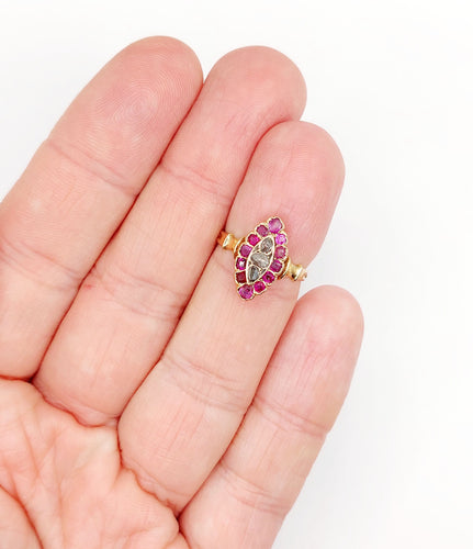 Bague 49 Bague marquise antique en or rose 18k et diamants taille rose rubis 58 Facettes A06448